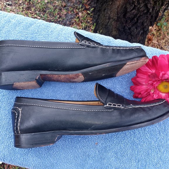 Cole Haan black loafers with white stitching - Picture 4 of 12